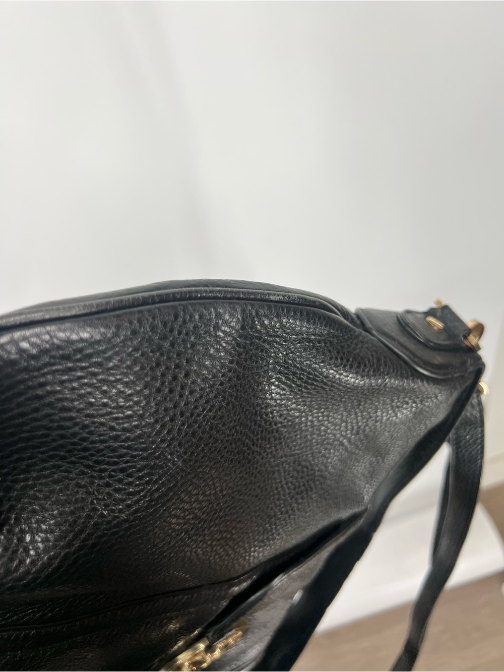 Tory Burch Amanda Flat Hobo Black Leather Shoulder Bag with Gold Accent - Picture 12 of 16